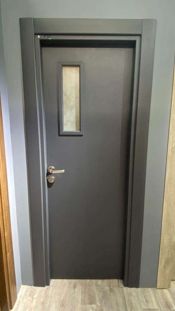 باب المرحاض Porte sanitaire 